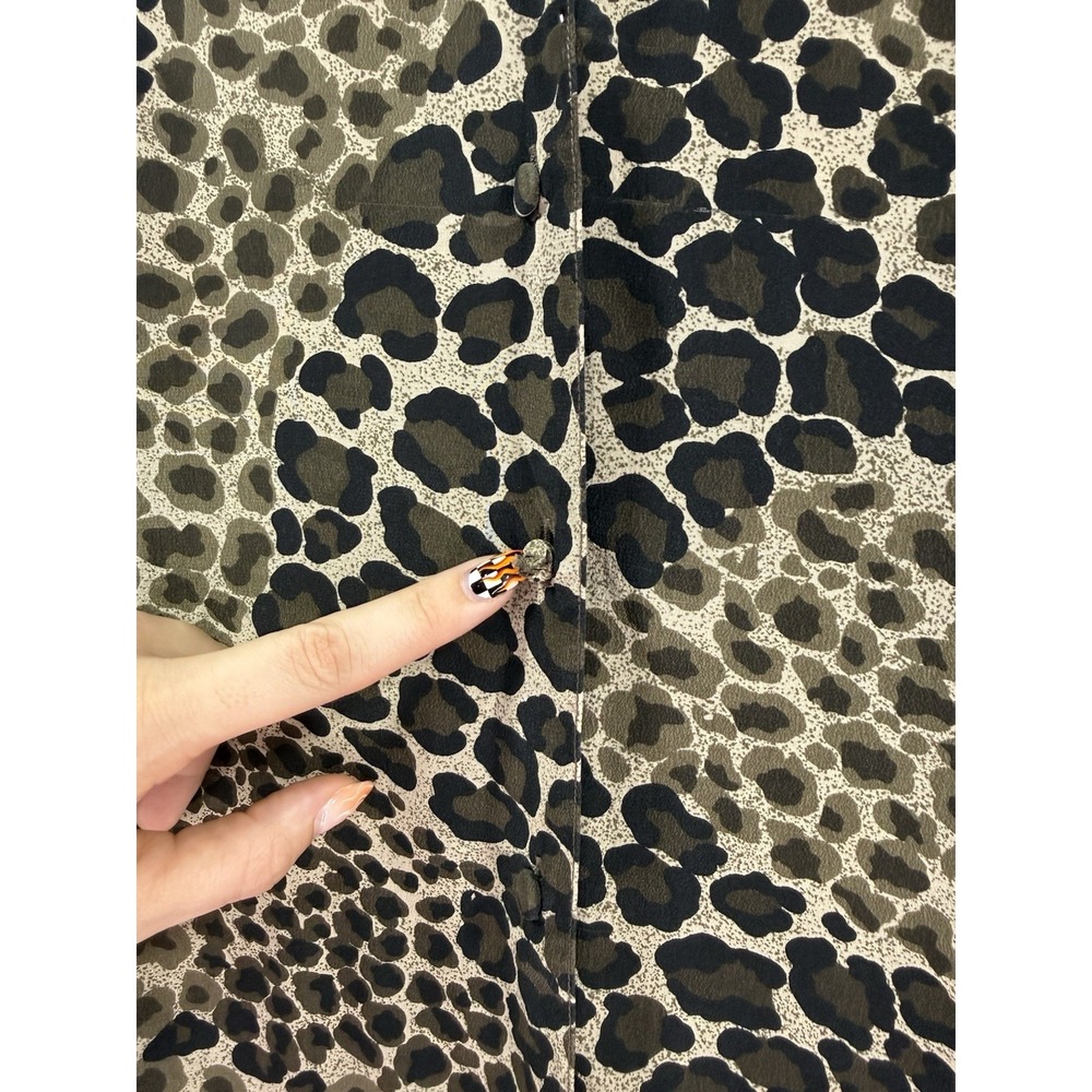 Vintage K Arnold Womens 100% Silk Leopard Print Long Sleeve Button Shirt Layer - Picture 4 of 8